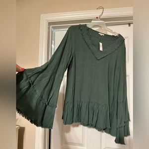 NWT long sleeve linen blend top.